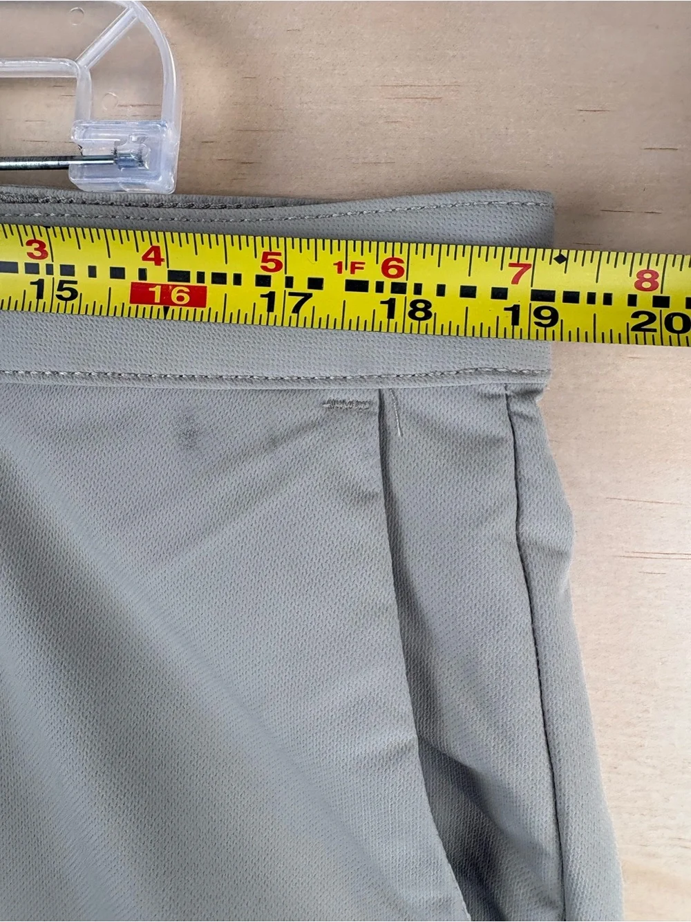 BANANA REPUBLIC BR STANDARD Performance Beige Tan Chino Golf Pants Size 36 x 29